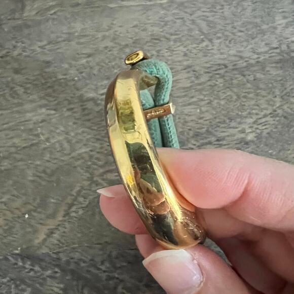 Green and gold metallic mixed material adjustable bracelet - Picture 2 of 8